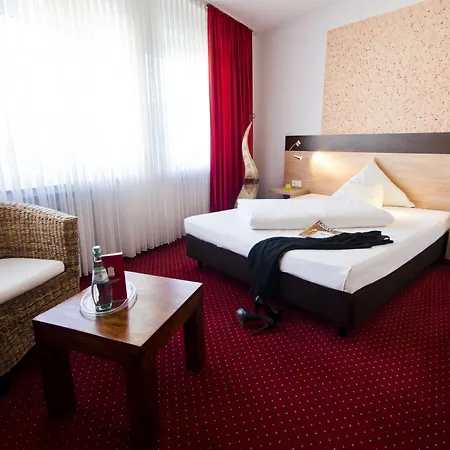 Cascade Superior 3* Düsseldorf