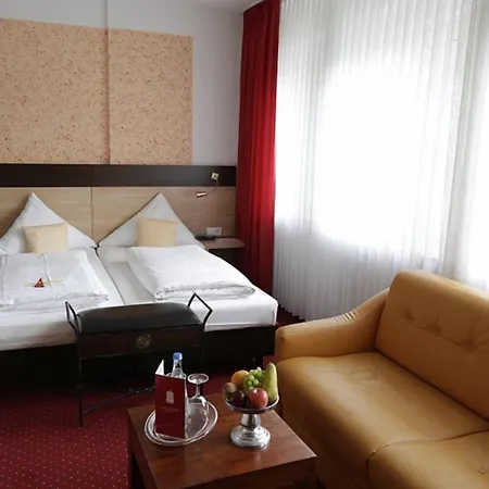 Cascade Superior 3* Дюссельдорф