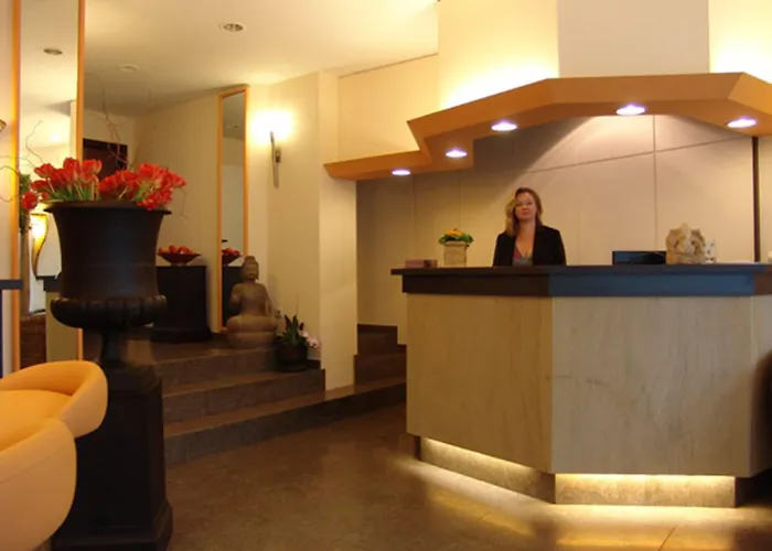 Hotell Cascade Superior Düsseldorf