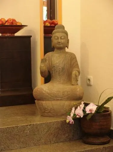 Cascade Superior Hotel 3*