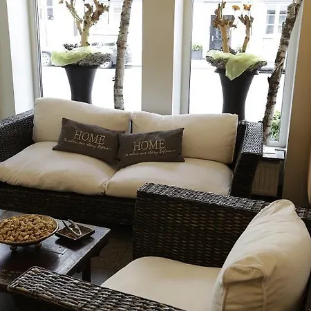 Cascade Superior Hotel 3*